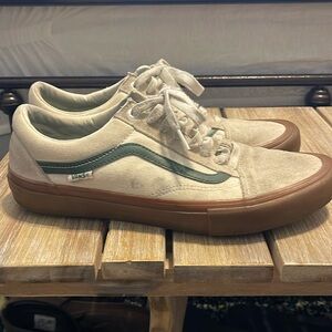 Mens Vans size 11.5 comfy Cush